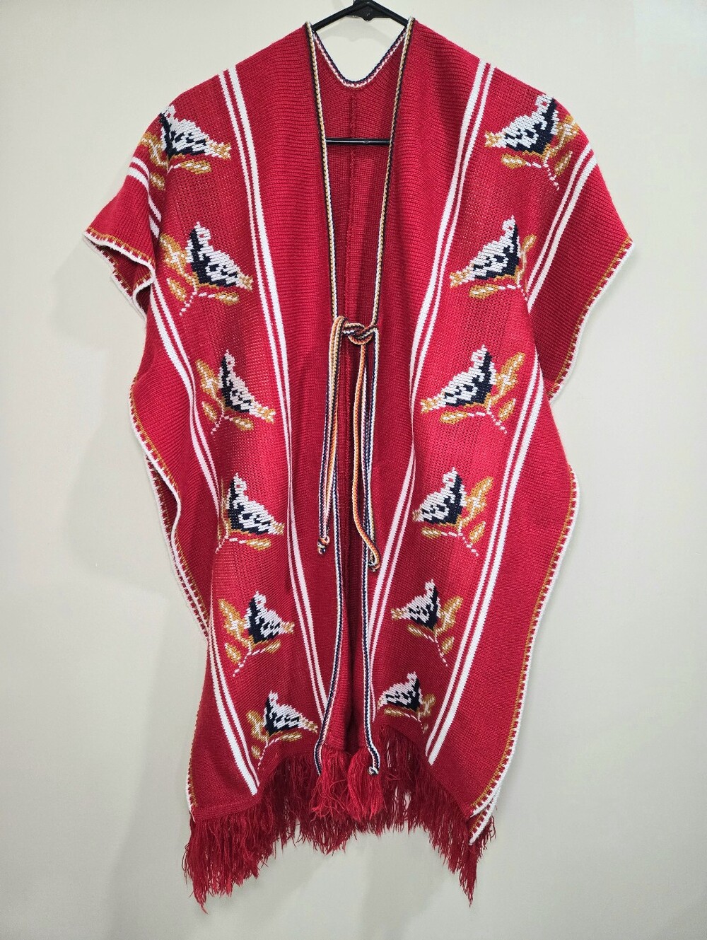 Vintage Red Bird-Pattern Knit Poncho